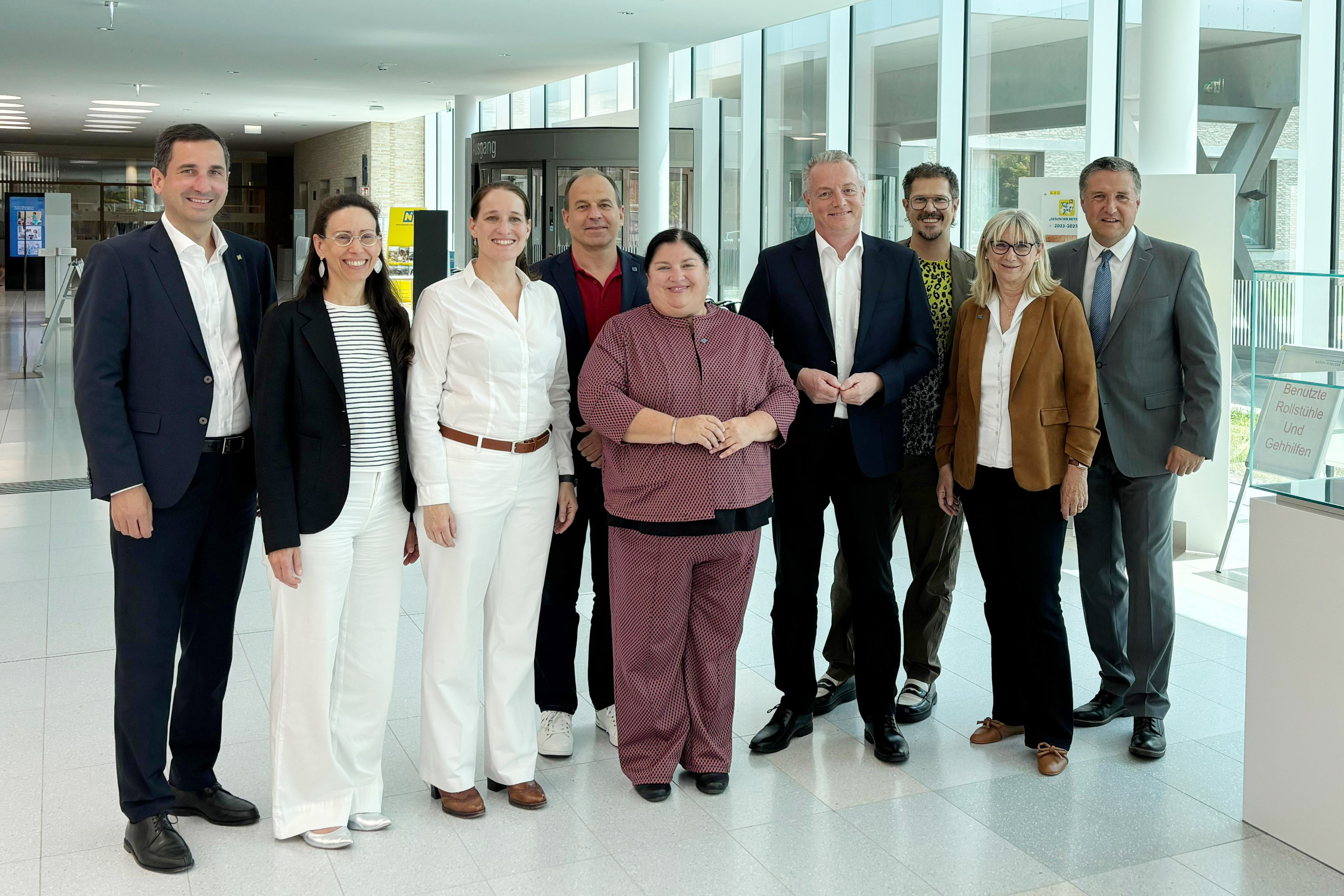 Gruppenfoto Vorstände und Klinikleitung